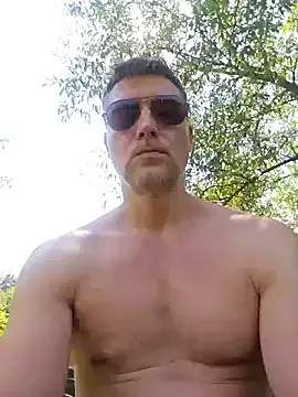  – webcam model profile photo Image 3