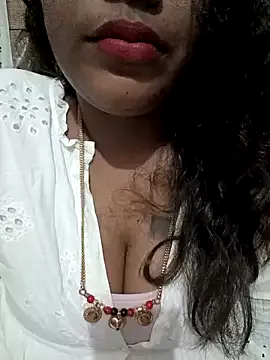  – webcam model profile photo Image 4