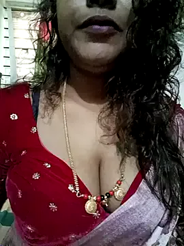  – webcam model profile photo Image 6