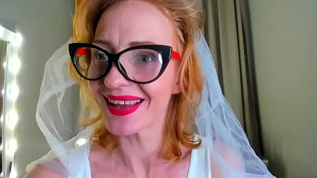 oxo_yuna_oxo – webcam model profile photo Image 13