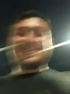 roouse – webcam model profile photo Image 14