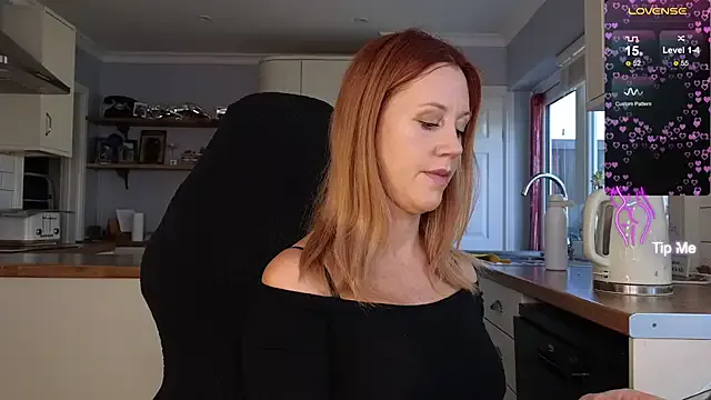 Megu_Melon – webcam model profile photo Image 12