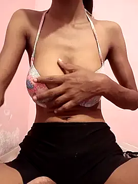 Nonchan_ – webcam model profile photo Image 18