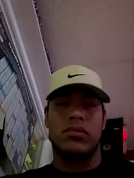 FroggyAnna – webcam model profile photo Image 10