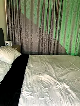  – webcam model profile photo Image 12