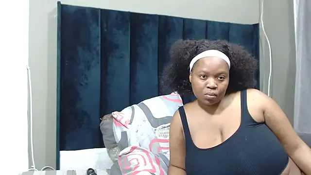 BlaizeyBBy – webcam model profile photo Image 3