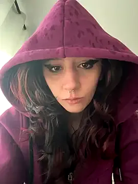 roouse – webcam model profile photo Image 17
