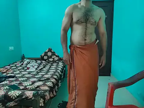 roouse – webcam model profile photo Image 10