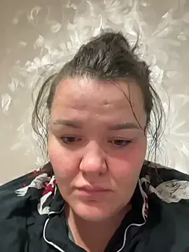 SunnyLeila2101 – webcam model profile photo