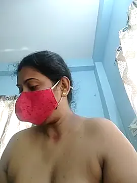 seraphine23 – webcam model profile photo Image 15