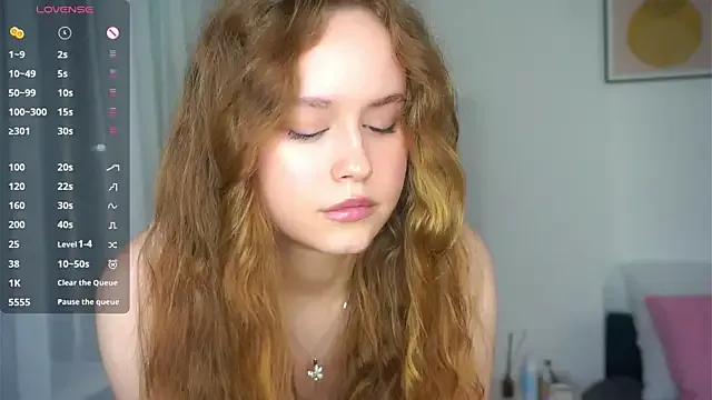 Nonchan_ – webcam model profile photo Image 5