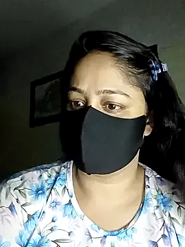  – webcam model profile photo Image 3