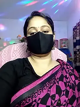  – webcam model profile photo Image 9
