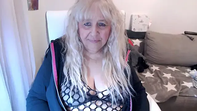 Nonchan_ – webcam model profile photo Image 17