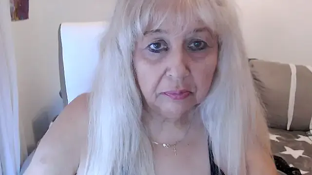 Nonchan_ – webcam model profile photo Image 19