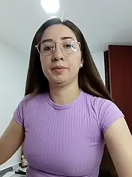 Hot_Mayra25 – webcam model profile photo Image 2