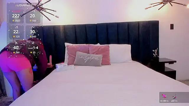 IORio2 – webcam model profile photo Image 15