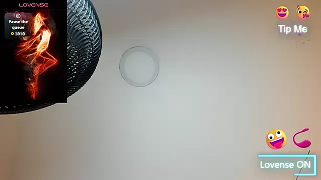 NATINATU252525 – webcam model profile photo Image 9