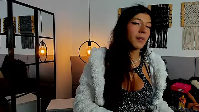 hina_porn – webcam model profile photo Image 16