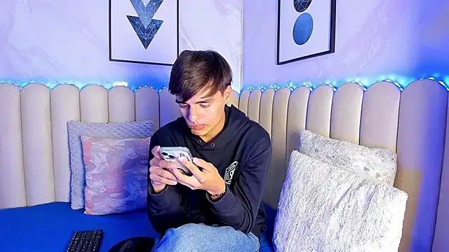 Laurahorney_xo – webcam model profile photo Image 4