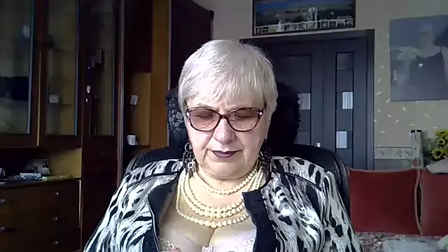 SweetCherry27 – webcam model profile photo