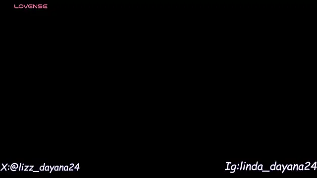 roouse – webcam model profile photo Image 4