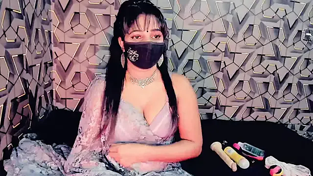  – webcam model profile photo Image 7