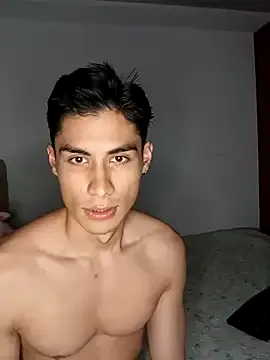 Sweetlove_243 – webcam model profile photo