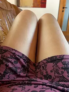 Garima_G – webcam model profile photo Image 3