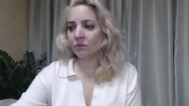 anni_ross – webcam model profile photo Image 19