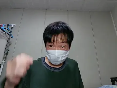 Megu_Melon – webcam model profile photo Image 2