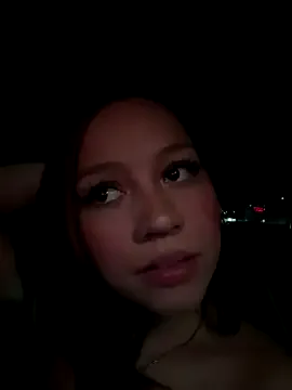 maataaan – webcam model profile photo Image 13