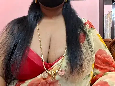  – webcam model profile photo Image 9