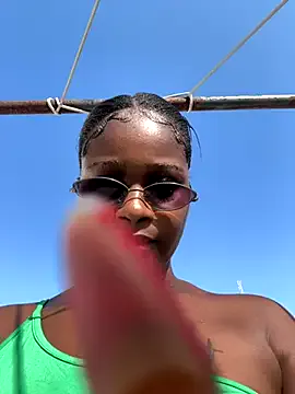 maataaan – webcam model profile photo Image 15