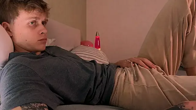 maataaan – webcam model profile photo Image 4