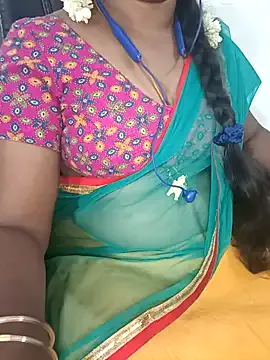 Tamil-hotwife Image 12