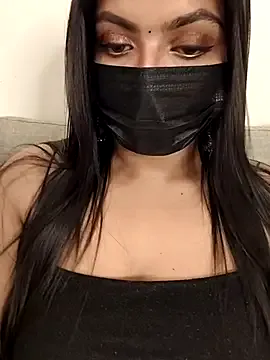  – webcam model profile photo Image 7
