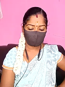 Mia--meow – webcam model profile photo Image 5