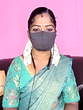 Mia--meow – webcam model profile photo Image 9