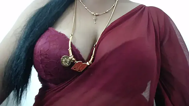 PumaShyXD – webcam model profile photo Image 2
