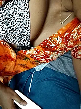  – webcam model profile photo Image 16
