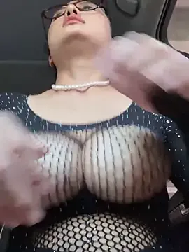 Humsafa-13 – webcam model profile photo Image 17