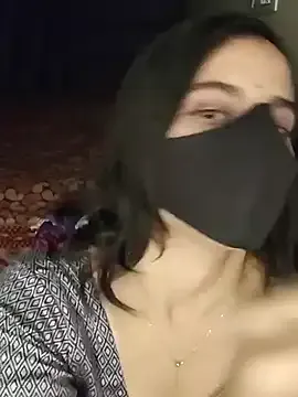 Mia--meow – webcam model profile photo Image 5