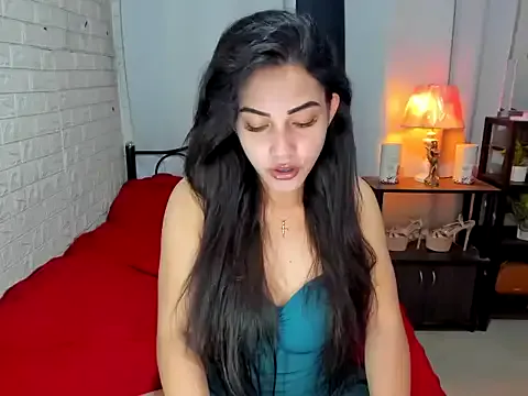  – webcam model profile photo Image 5