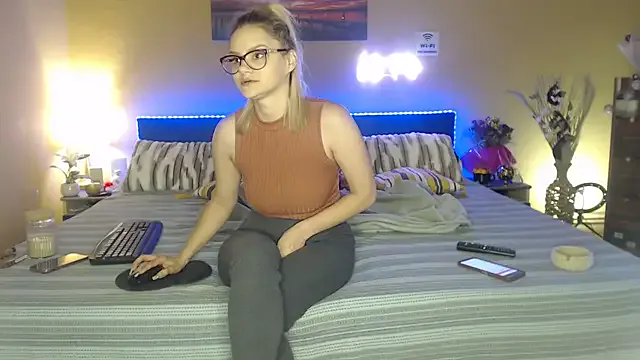 RoxiBlack – webcam model profile photo Image 19