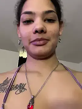 tastylolaaa – webcam model profile photo