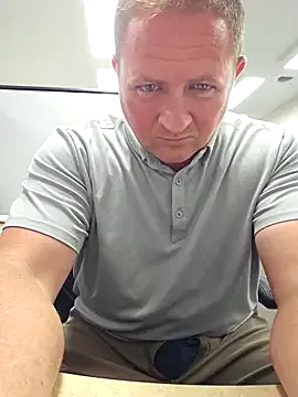  – webcam model profile photo Image 19
