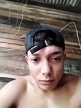  – webcam model profile photo Image 16