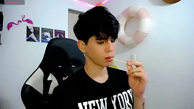 NANA_7 – webcam model profile photo Image 17