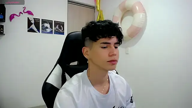 NANA_7 – webcam model profile photo Image 19